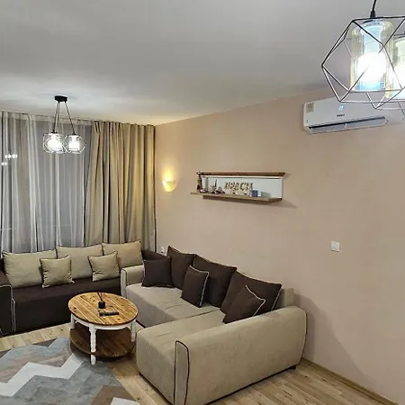 Apartament Vp Eden *